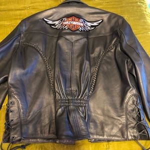 Harley Davison’s womens leather jacket / size xxl (fits like xl)